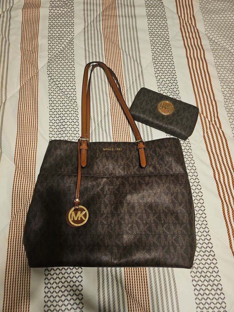 MK Purse With Wallet