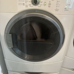 May Tag Dryer 