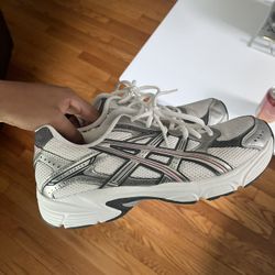 ASICS Size 8 Men 9.5 Women