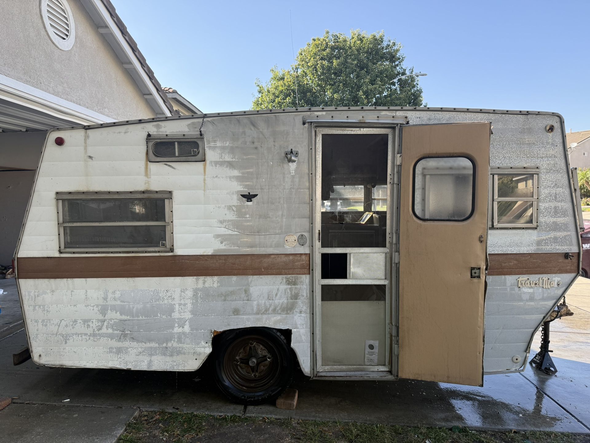 1986 starlight travel trailer, mini size