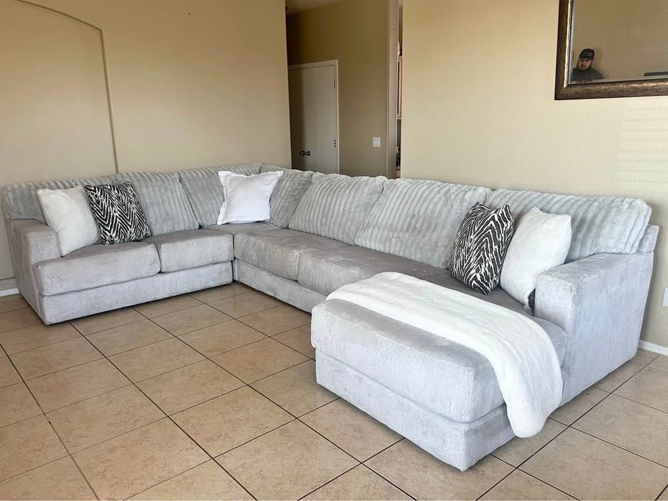 Modern Oversized Grey U Shaped Sectional