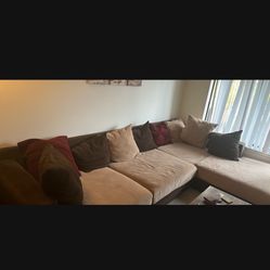 Like New Sectional Couch 
