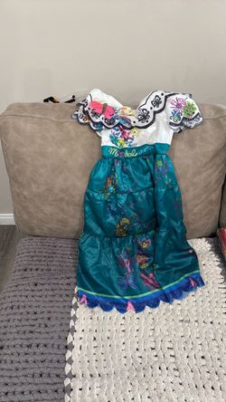 MIRABEL/costume