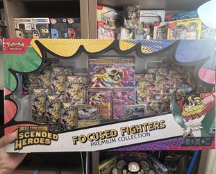 Ascended Heroes focused fighters premium collection