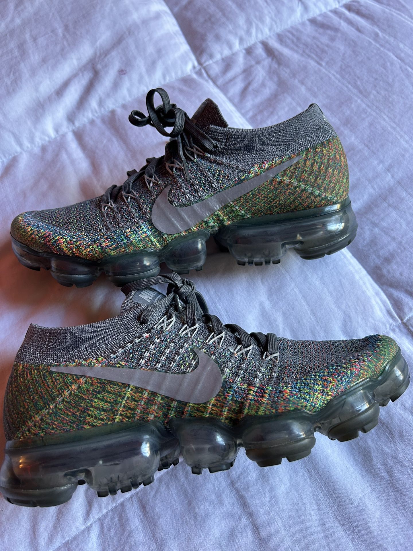Nike Air Vapor max Flyknit Multicolor Sz 7.5
