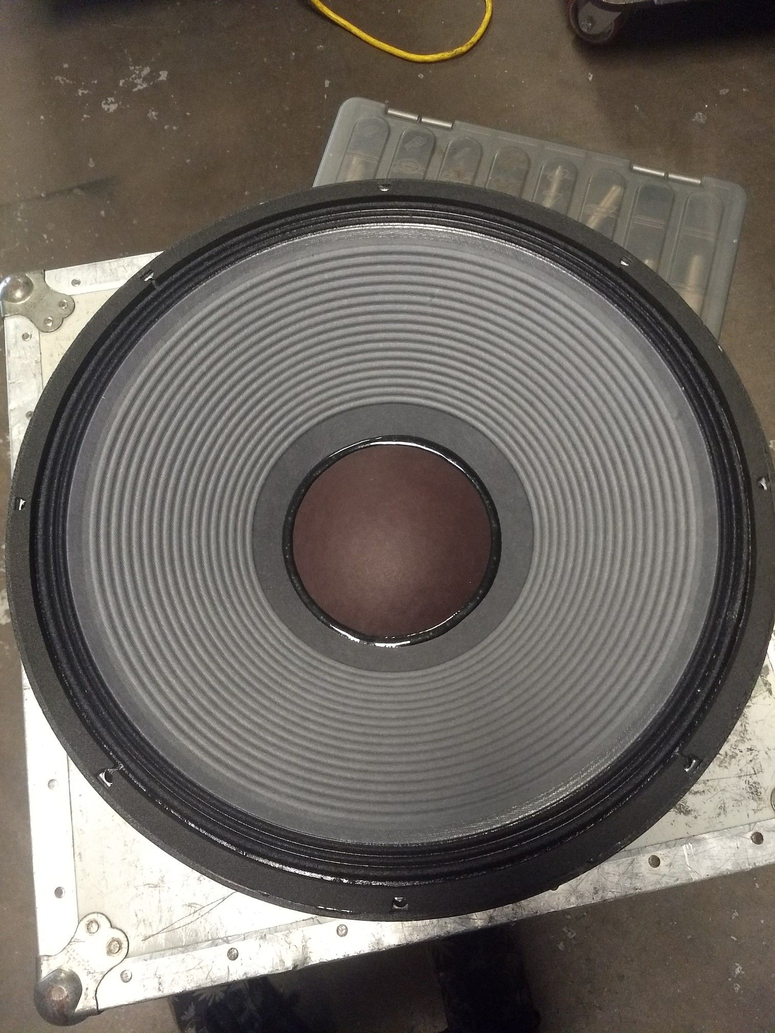 JBL 2241 H & HPL 18" subwoofer