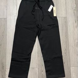 🔥 ESSENTIALS FEAR OF GOD BLACK SWEATPANTS – SIZE S (NEW)