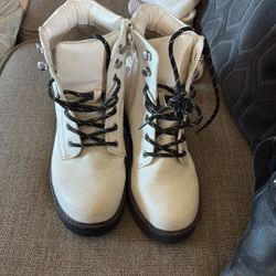 Girl Boots 