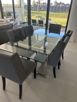 Glass table and 6 chairs-great condition
