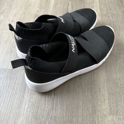 Women’s Size 9