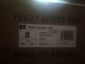 Yeezy Bright Blue Women’s Size 8 Never Worn