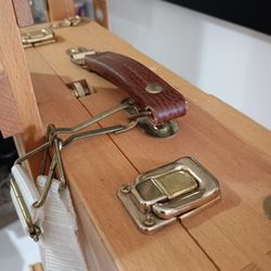 MEEDEN Solid Beech Wood Plein Air French Easel, Foldable & Spacious,Good Condition 
Pick up in Sun valley 