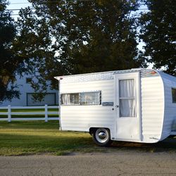 1972 Cardinal Deluxe