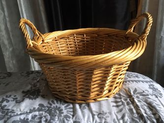 Tan picnic basket