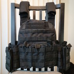 Black Plate Carrier/Tac Vest