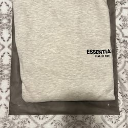 ESSENTIALS LIGHT OAT HOODIE!!