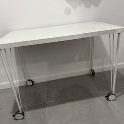 【like new】Ikea Table Desk (LINNMON / KRILLE)