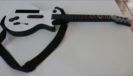 Wii guitar hero les paul tested