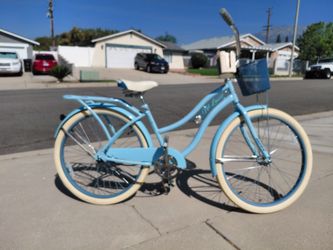 Huffy Nel Lusso Beach Cruiser Bicycle