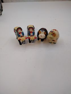Cow's On Parade Set Of 2 Salt And Pepper Shakers 