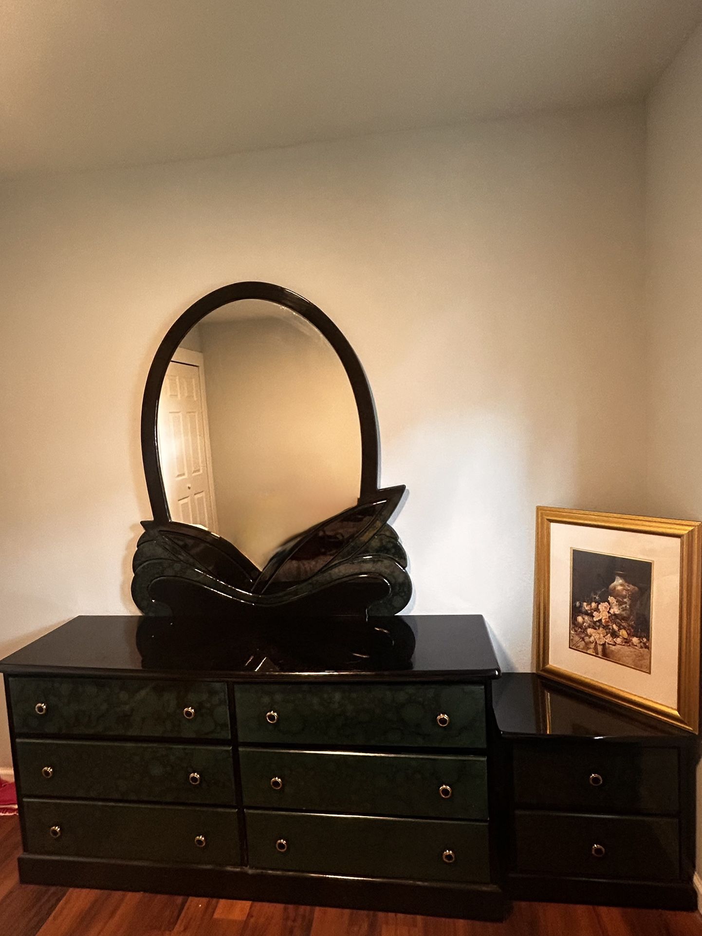 Vintage Dresser and Nightstands
