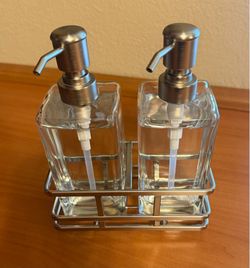 Hand Soap Dispenser w/tray