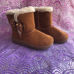Prewalk infant boots