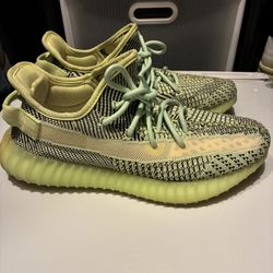 Yeezy  350