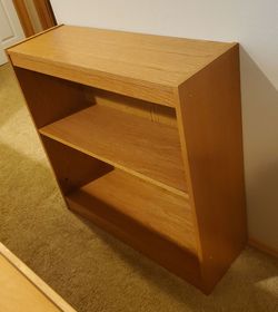 Bookcase - 3 shelf wood