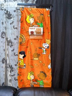 Viral PEANUTS Fall Thanksgiving Blanket