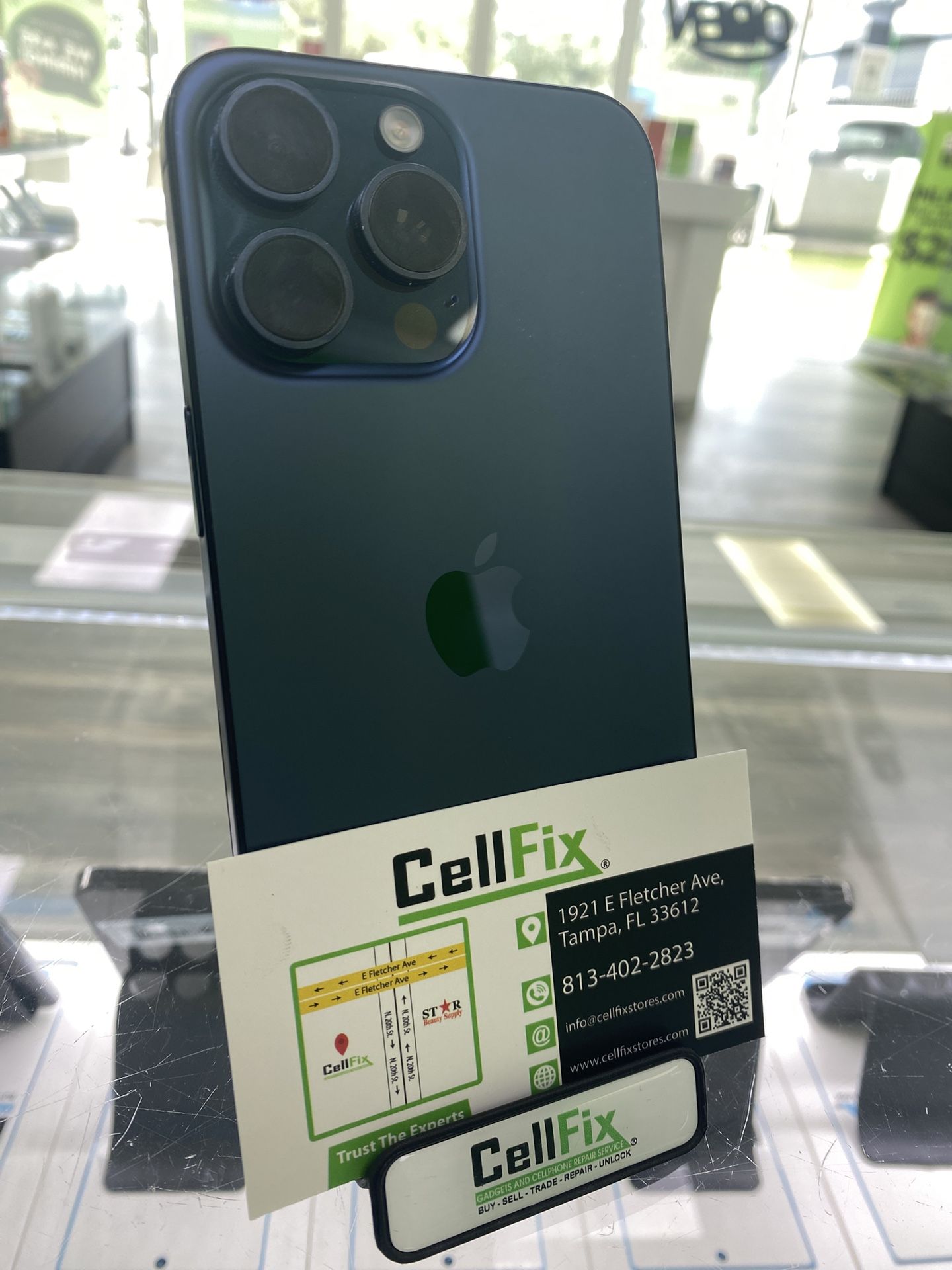 iPhone 15 pro max Unlocked $50 DOWN