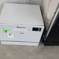 Magic Chef DISHWASHER MCSCD6W5 T0H