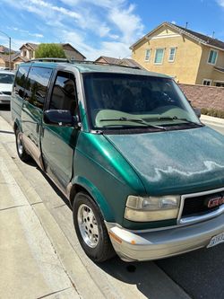 1998 GMC Safari
