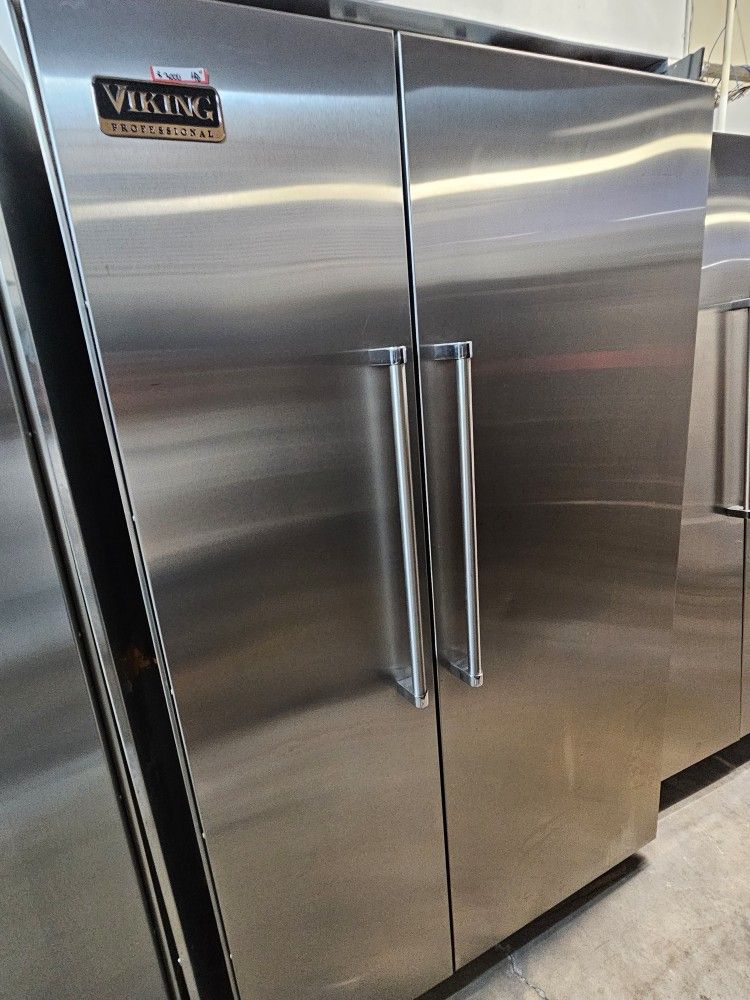 48" VIKING BUILT IN STAINLESS STEEL REFRIGERATOR 