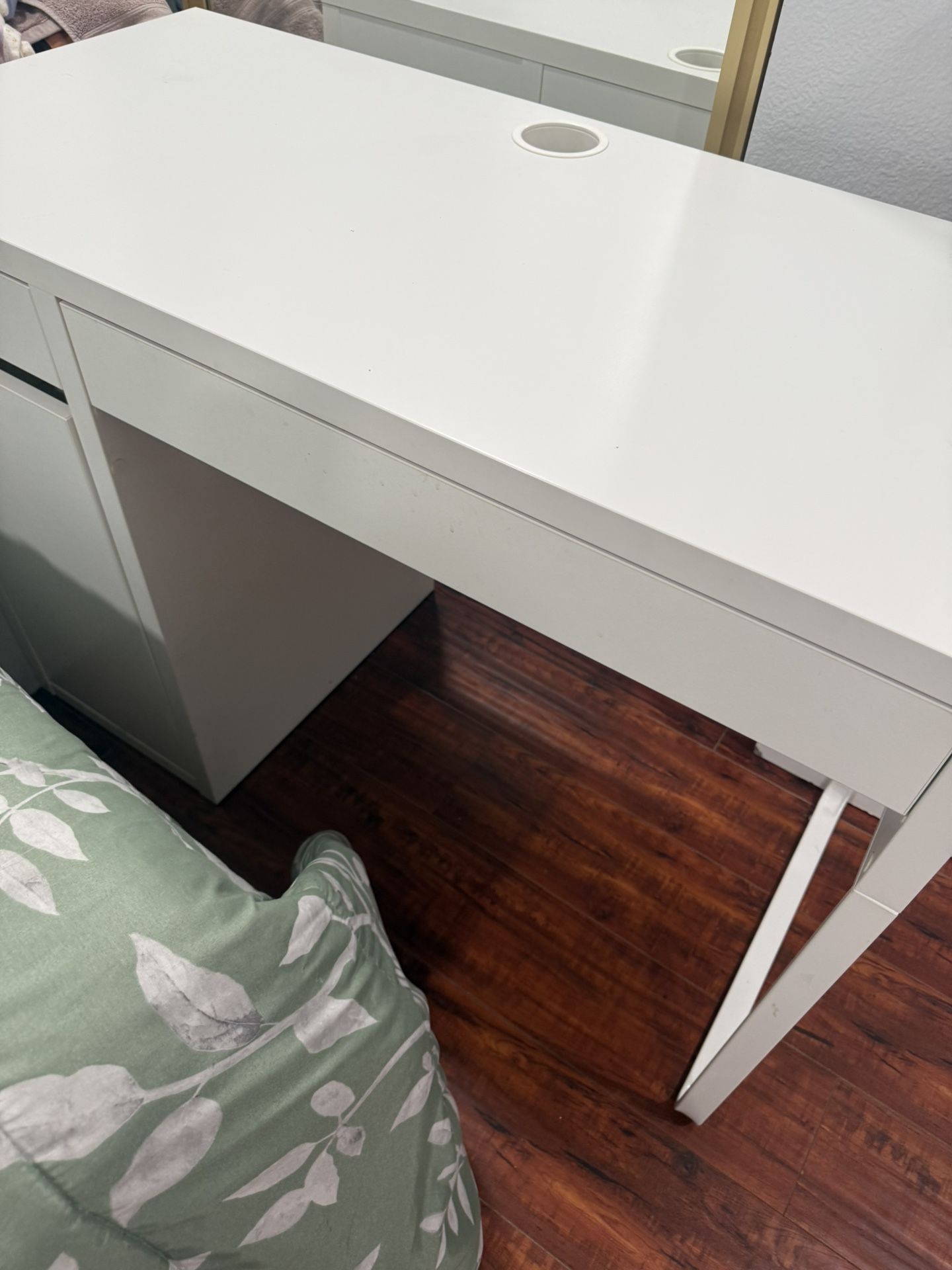 Desk/Office Table