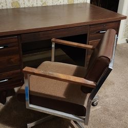 Desk And Chair Set $35