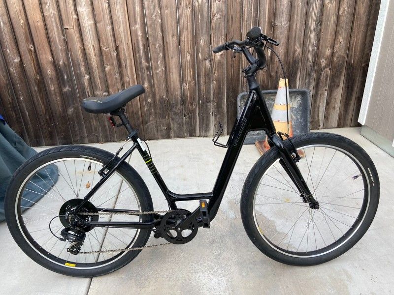 Specialized Roll Low Entry Comfort Bike