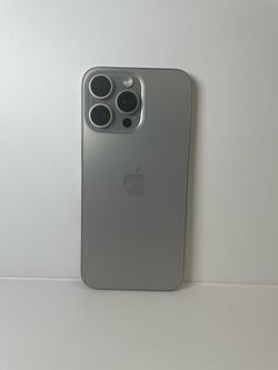 iPhone 15 Pro Max - Unlocked - 256GB