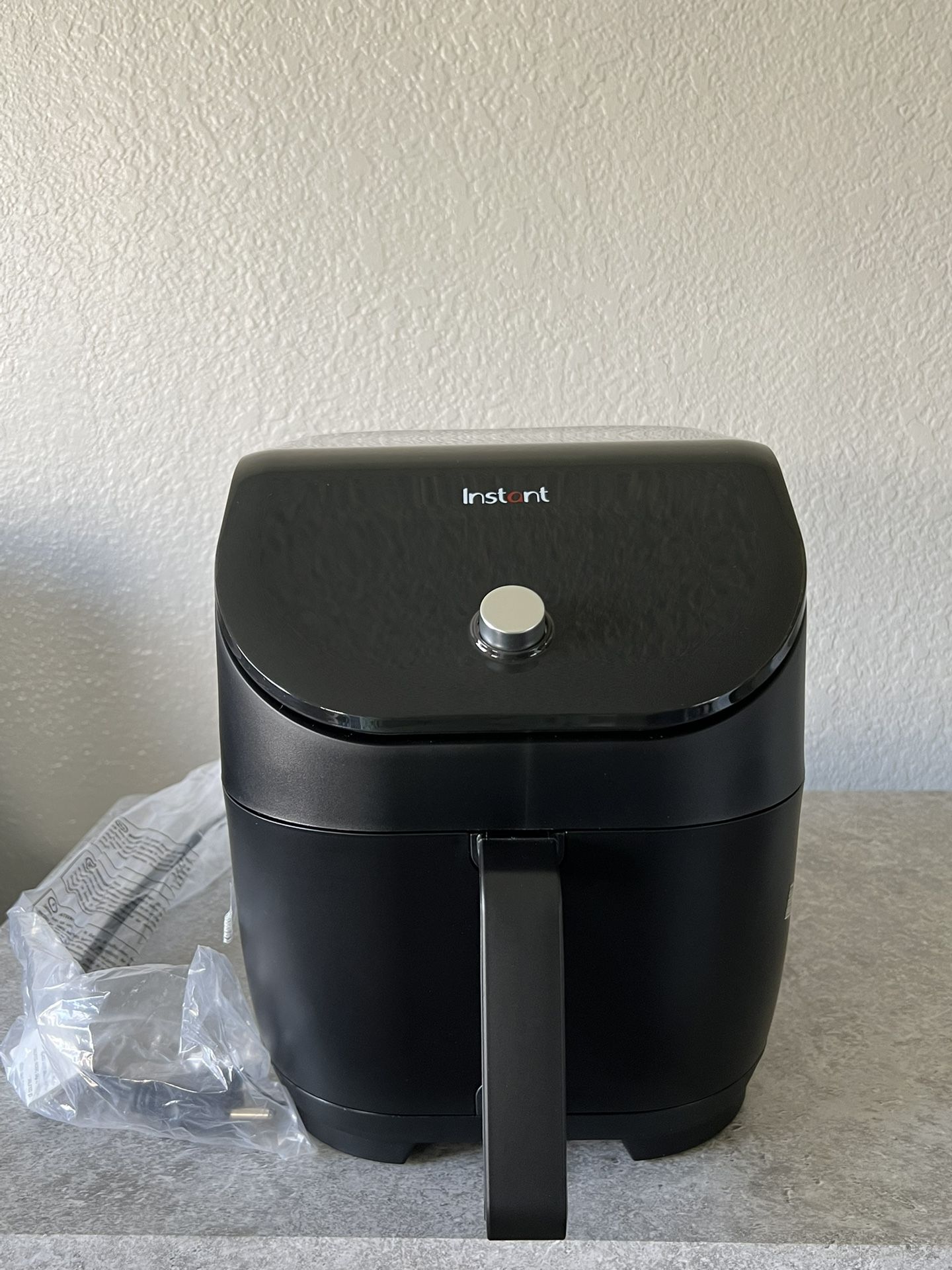 Brand New Instant Pot 6 Qt Vortex Slim Air Fryer – in Box!