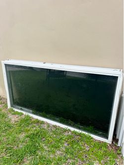 Fixed pain impact glass window