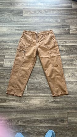 Women’s Cropped Denim Pant. Size 12/31