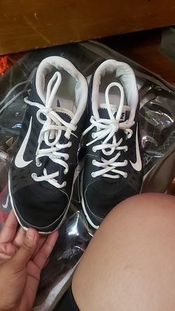 Women nike shoes size 9
