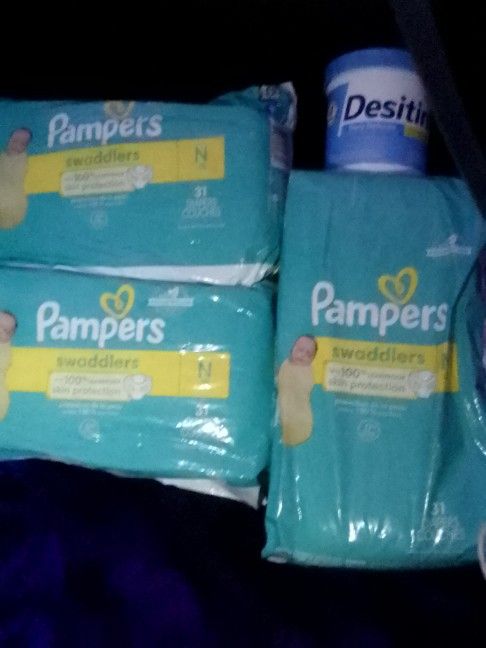 UNOPENED Pampers Swaddlers Newborn