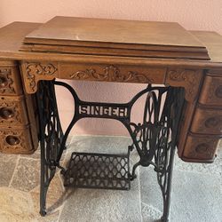 Antique Singer Sewing Machine 