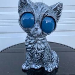 The Big Blue Eyed Kitty Statue