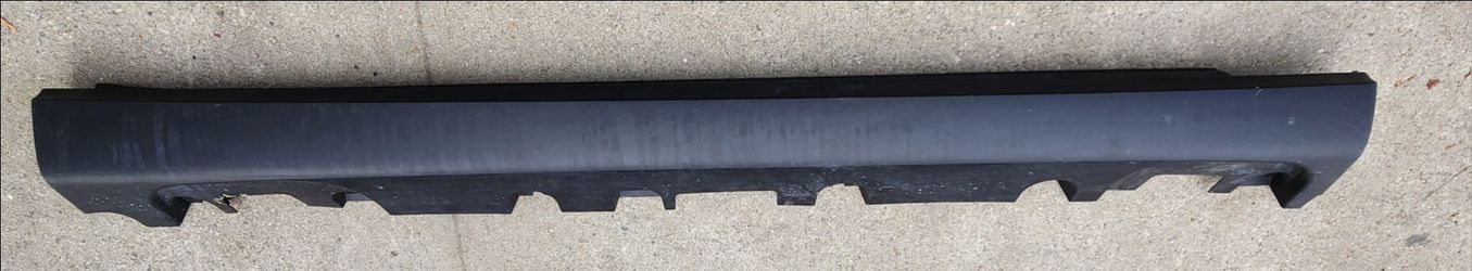 2021 2022 2023 2024 MERCEDES BENZ GLE RIGHT PASSENGER ROCKER PANEL MOLDING SKIRT