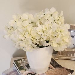 Artificial Hydrangea Flower Arangement 