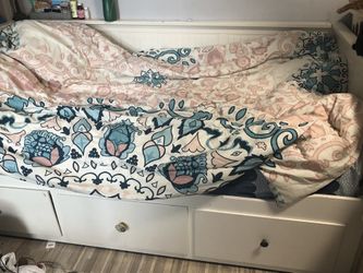 IKEA Twin Daybed with drawers