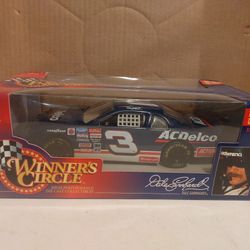 Vintage 1997 NASCAR #3 Dale Earnhardt 1:24 Diecast 