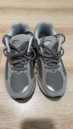 New Balance 2002R Grey